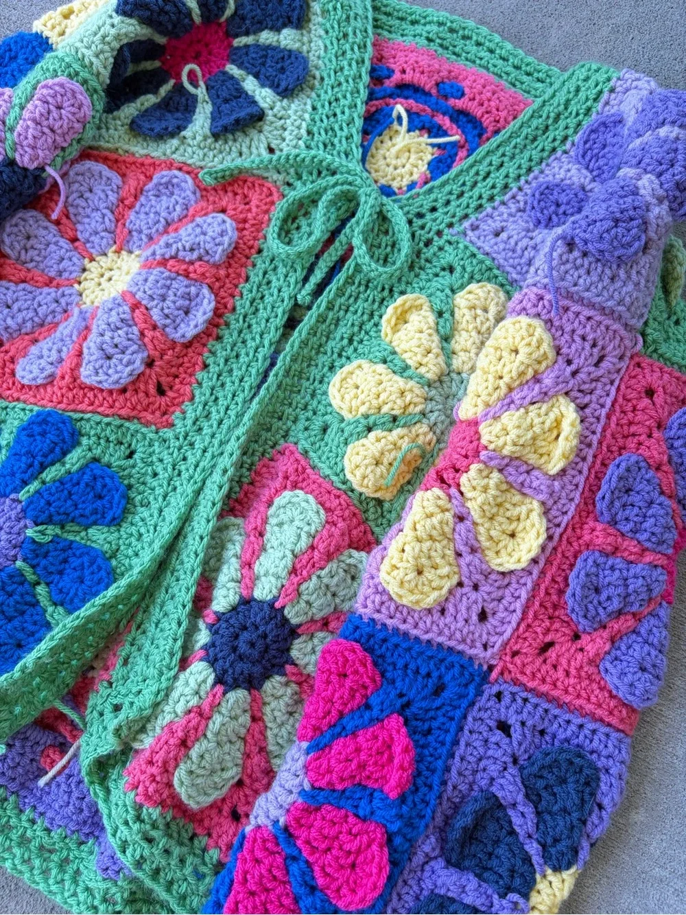 Vintage 90s granny square crochet cardigan retro daisy flower patchwork sweater